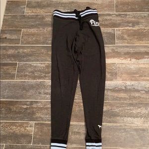 VS pink yoga pants